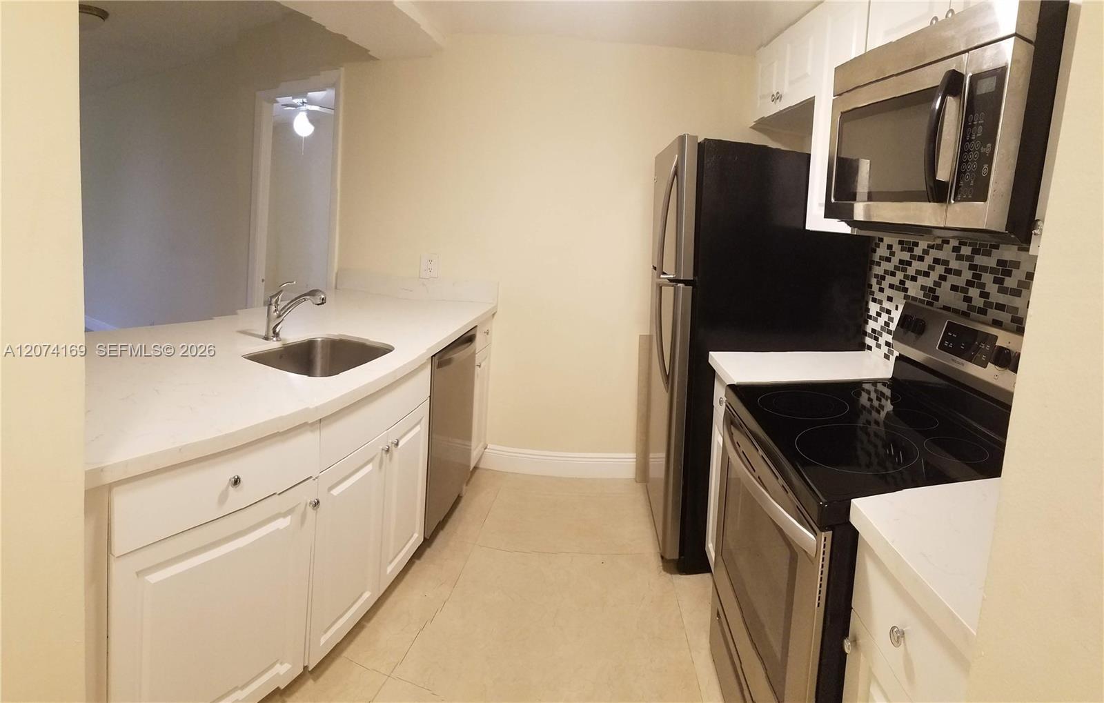 8100 Geneva Ct # 438, Doral FL 33166