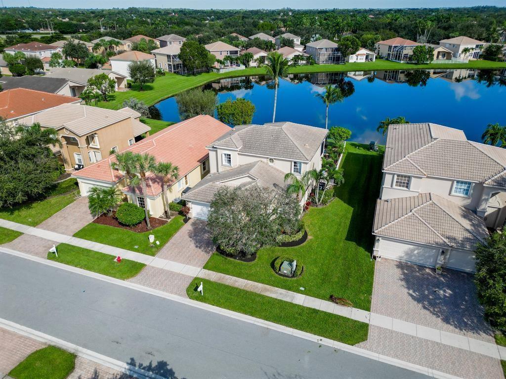 8343 GENOVA Way, Lake Worth FL 33467 photo 4