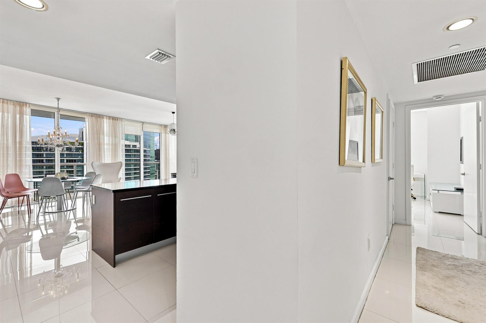 465 BRICKELL Avenue # 5102, Miami FL 33131 photo 2