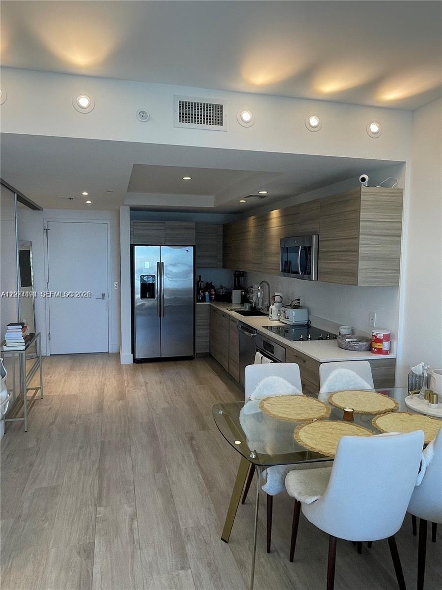 121 NE 34th St # 2005, Miami FL 33137 photo 3
