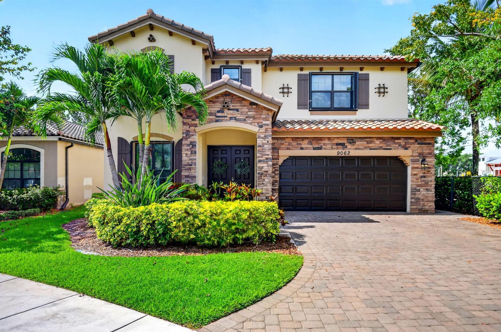 9062 GULF COVE Drive, Lake Worth FL 33467 photo 2