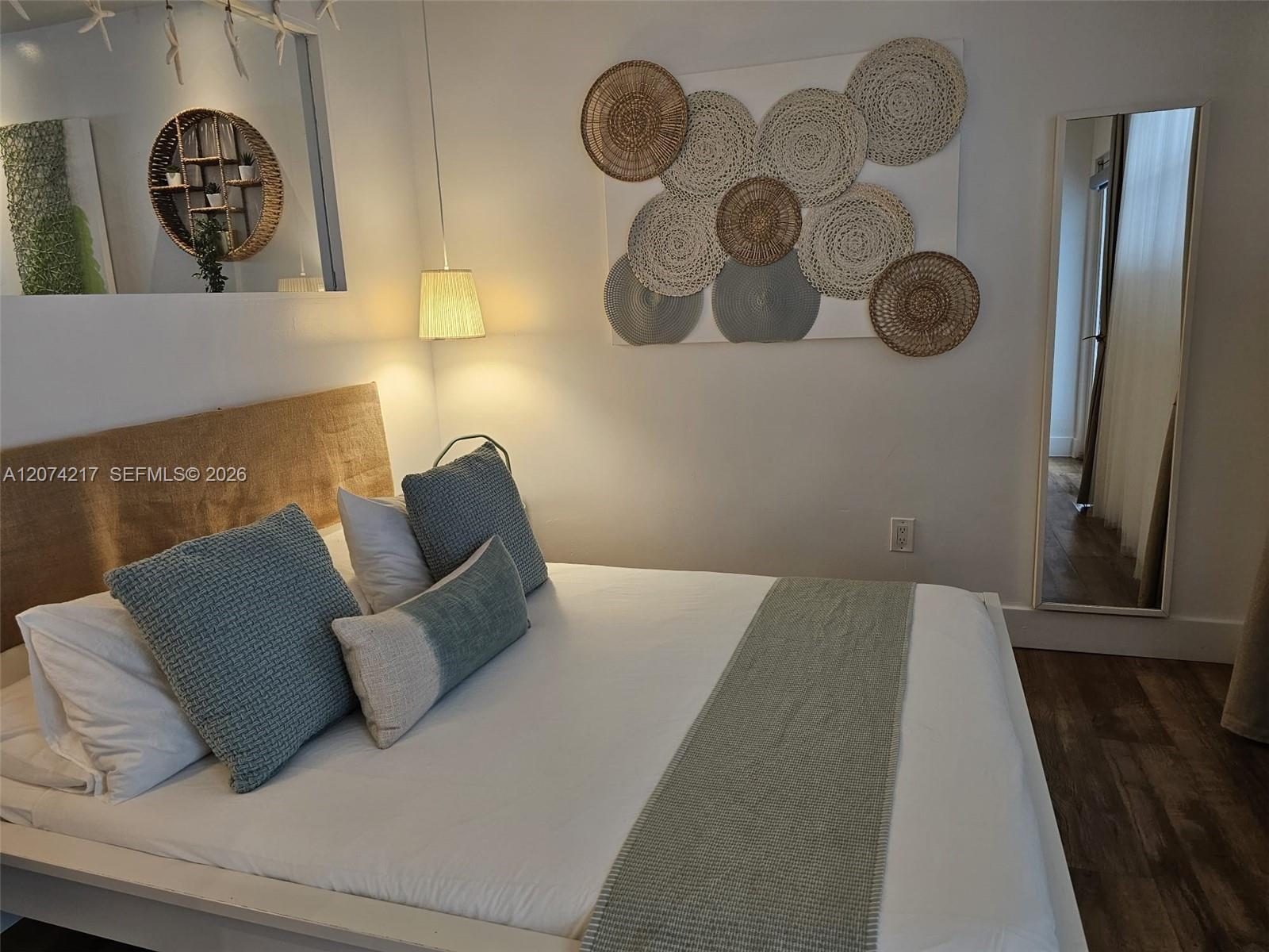 751 Collins Ave # 3, Miami Beach FL 33139 photo 2