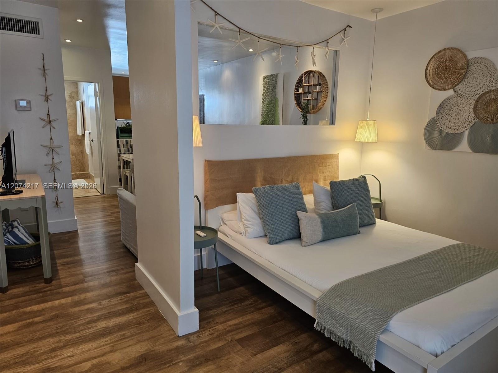 751 Collins Ave # 3, Miami Beach FL 33139