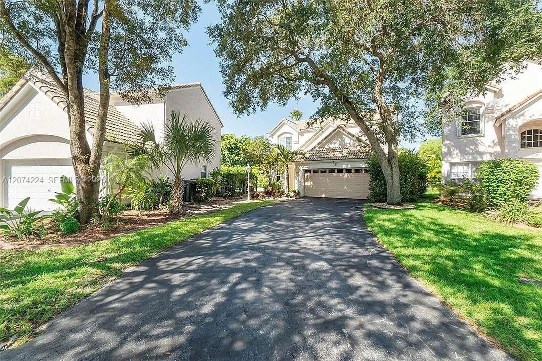 3724 Wilderness Way, Coral Springs FL 33065 photo 2