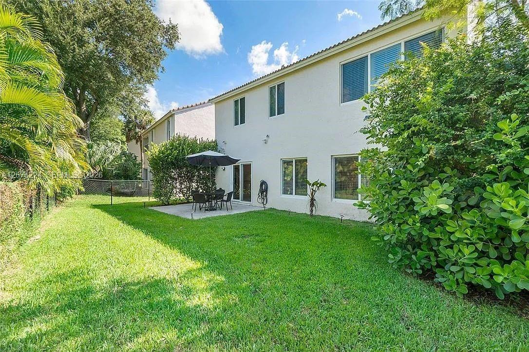 3724 Wilderness Way, Coral Springs FL 33065 photo 4