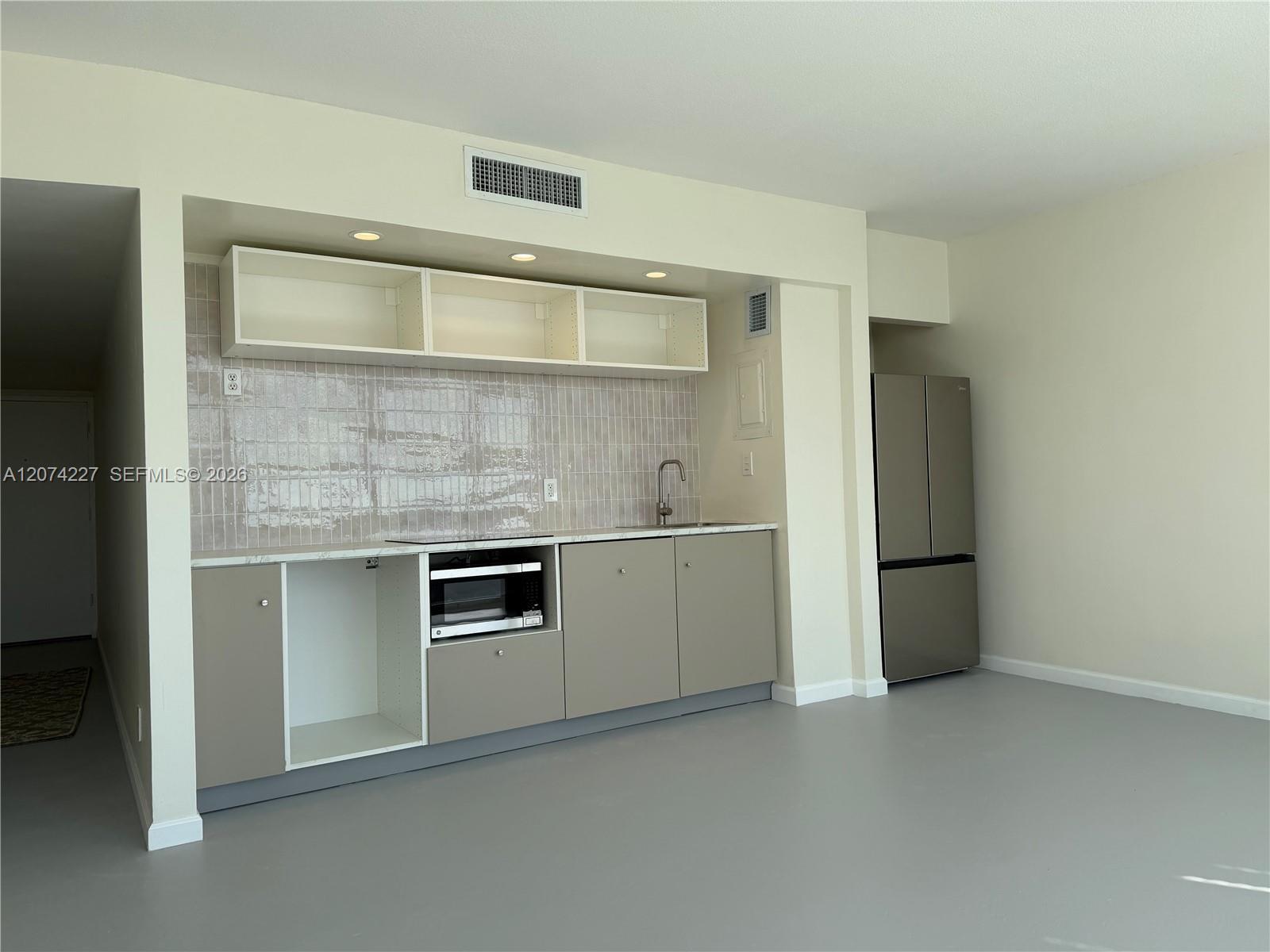 900 Bay Dr # 413, Miami Beach FL 33141 photo 5