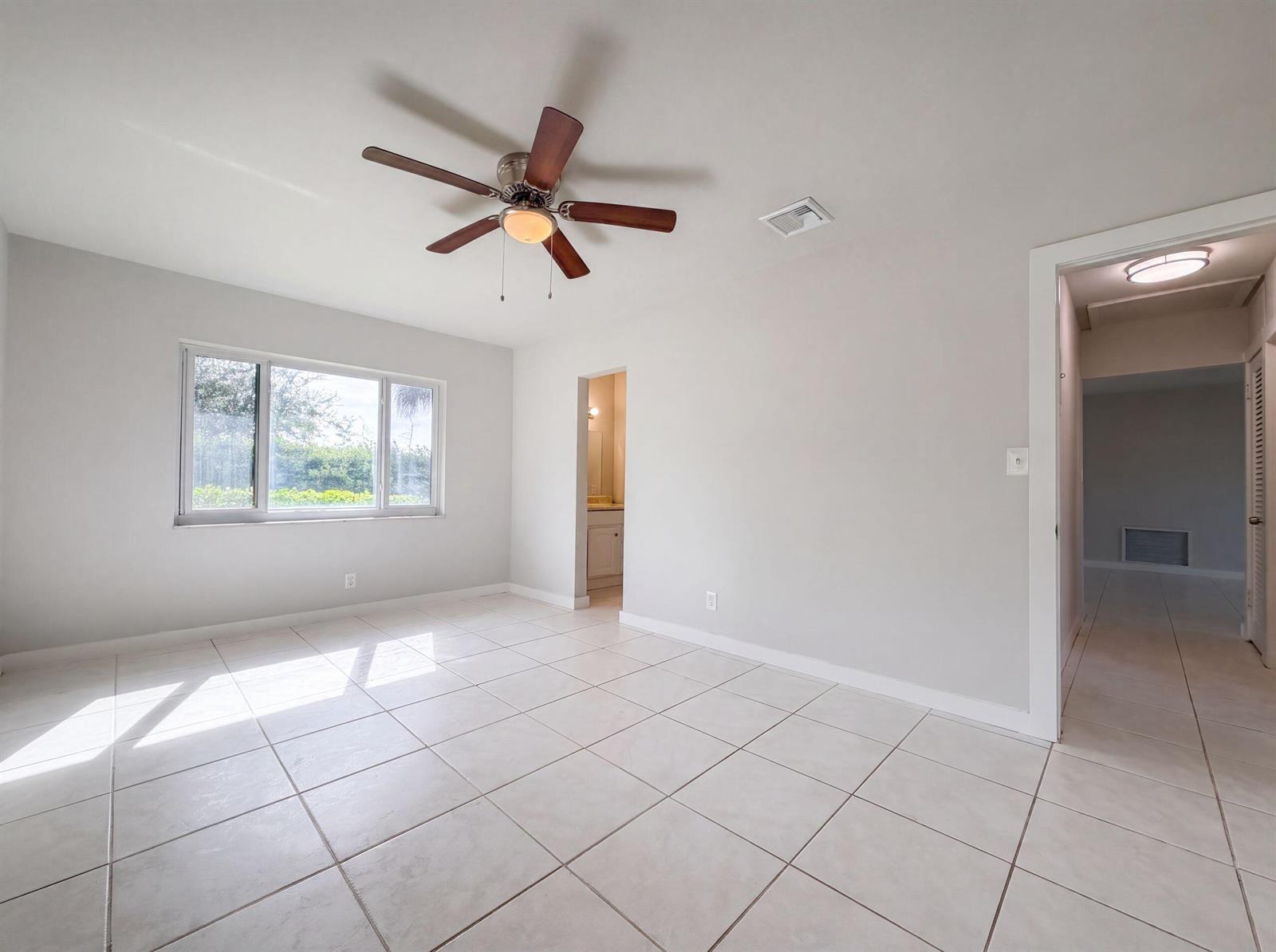 4360 NW 12th Drive, Deerfield Beach FL 33064 photo 4