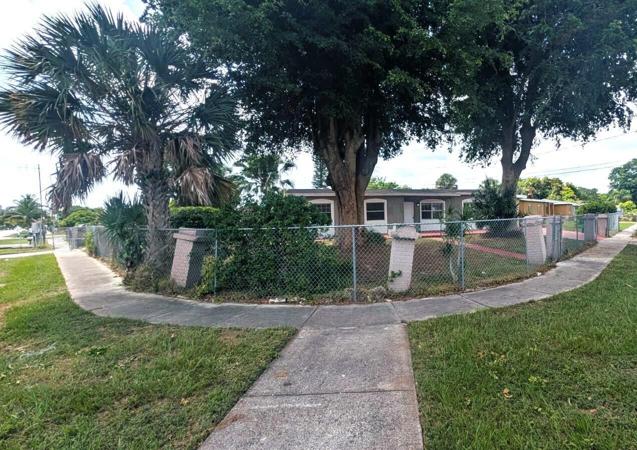 801 NW 33rd Terrace, Fort Lauderdale FL 33311 photo 2
