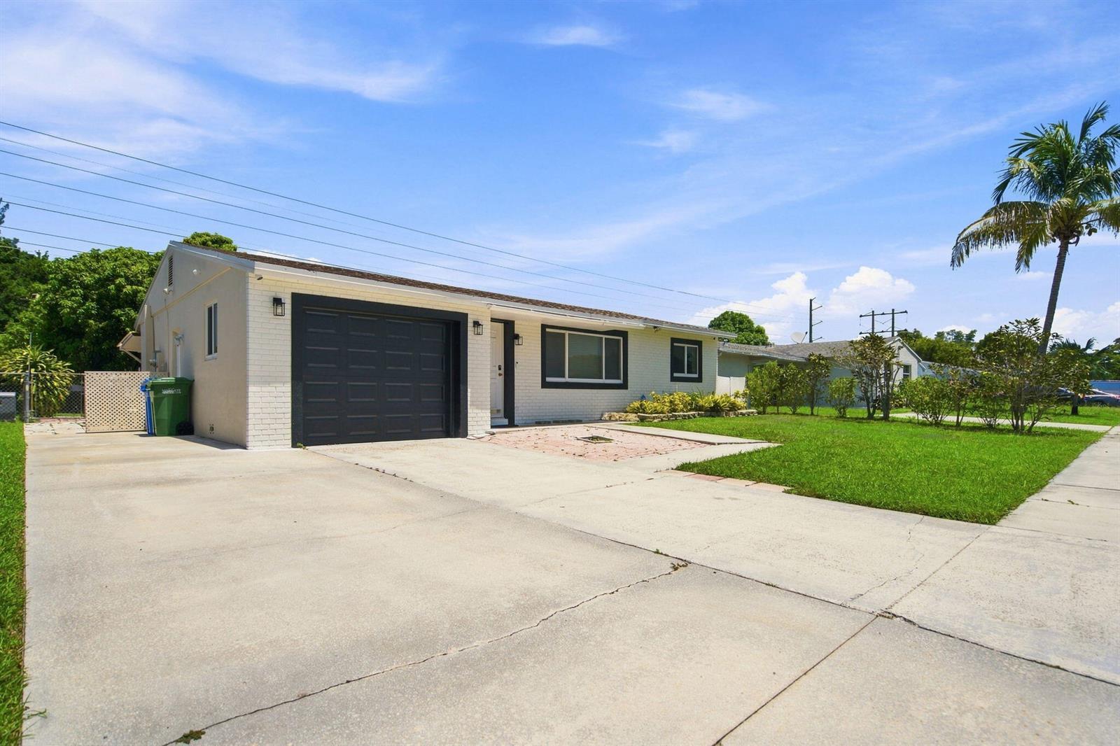 7741 SW 1ST Street, Margate FL 33068 photo 2