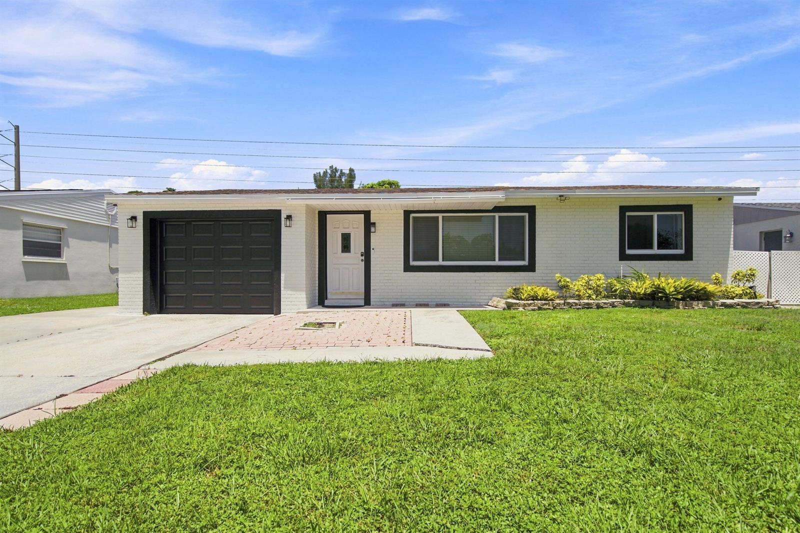 7741 SW 1ST Street, Margate FL 33068