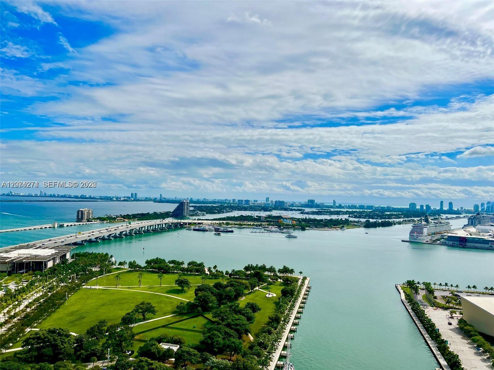888 Biscayne Blvd # 3110, Miami FL 33132