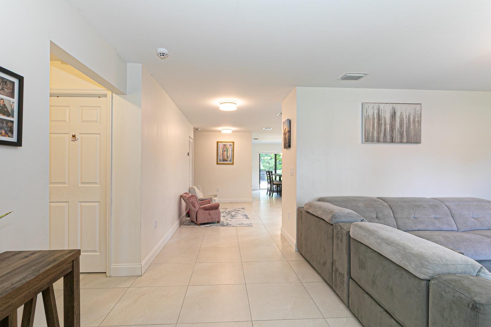 5803 Lime Road, West Palm Beach FL 33413 photo 5