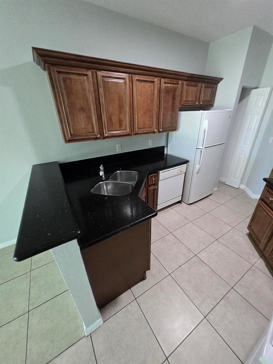 999 Pipers Cay Drive, West Palm Beach FL 33415 photo 3