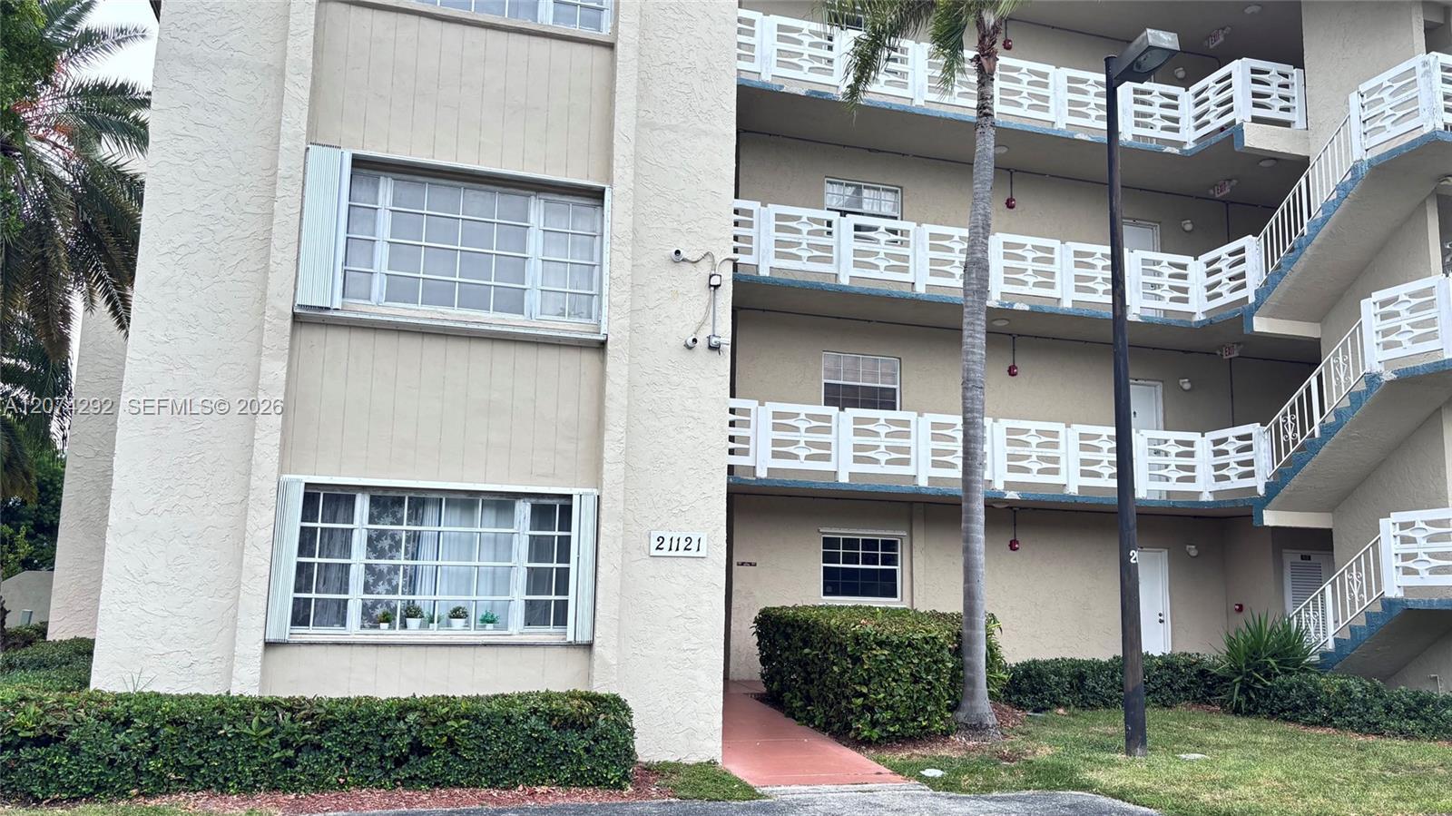 21121 SW 85th Ave # 308, Cutler Bay FL 33189 photo 3