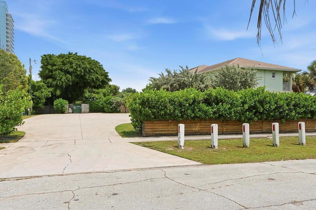 105 2nd Street # 1, Lake Park FL 33403 photo 3