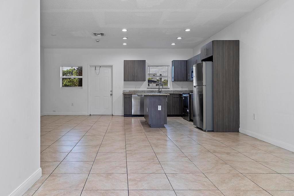 105 2nd Street # 1, Lake Park FL 33403 photo 4