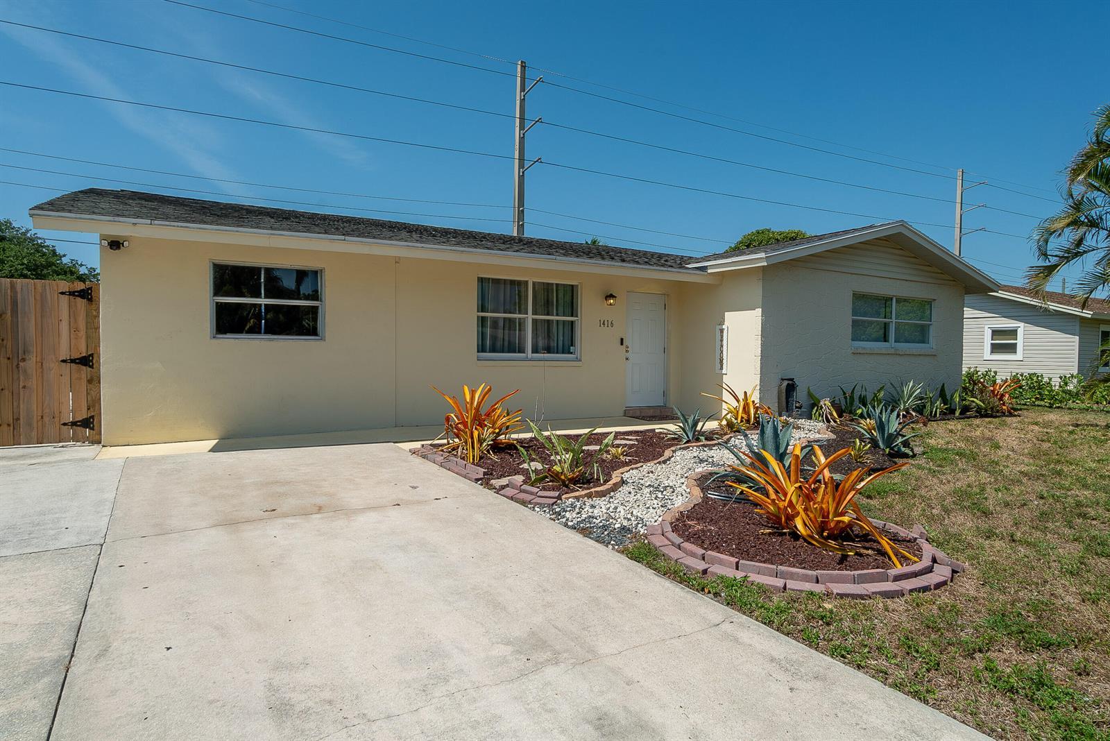 1416 W HARDEE Street, Lantana FL 33462 photo 3