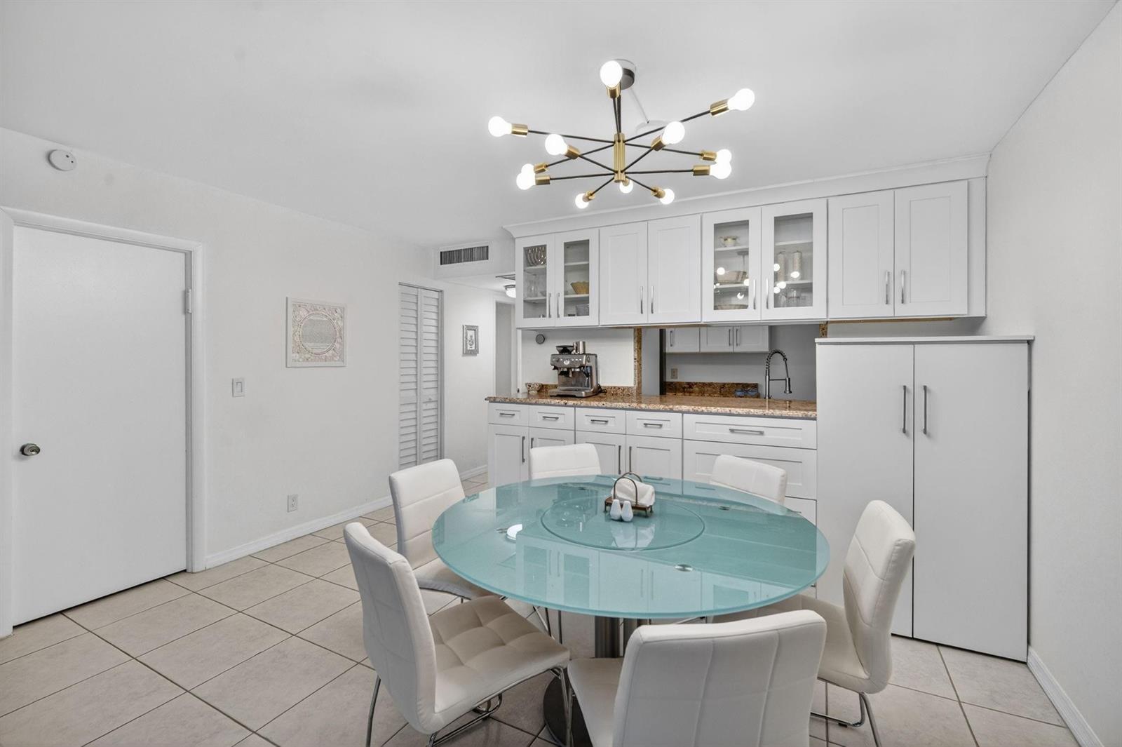 3900 N HILLS Drive # 306, Hollywood FL 33021 photo 5