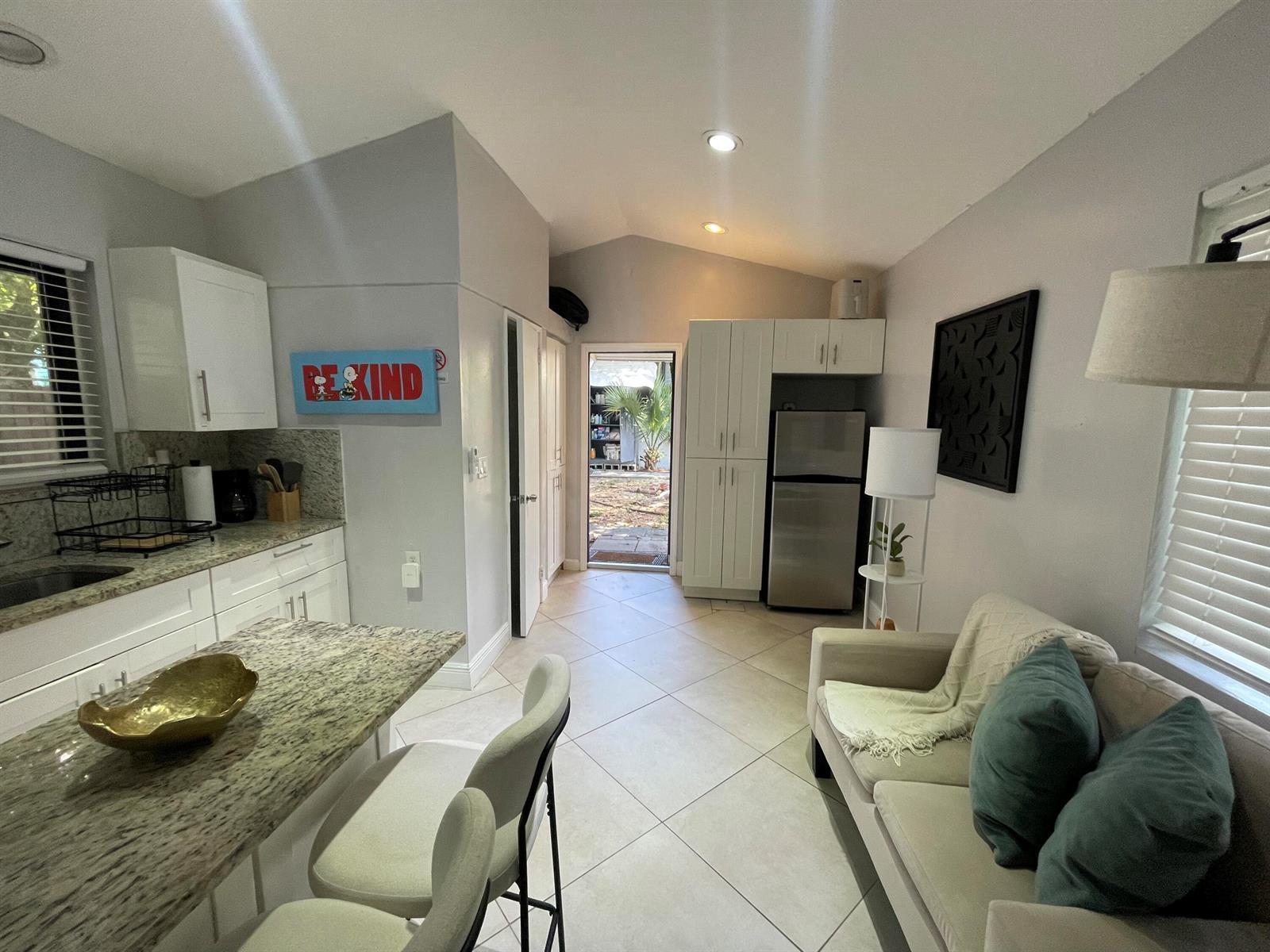 430 NE 1ST Avenue # B, Fort Lauderdale FL 33301