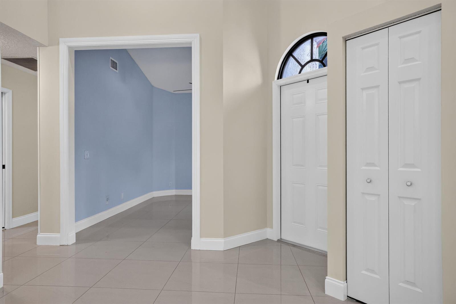 7548 Lexington Club Boulevard Apt A, Delray Beach FL 33446 photo 4