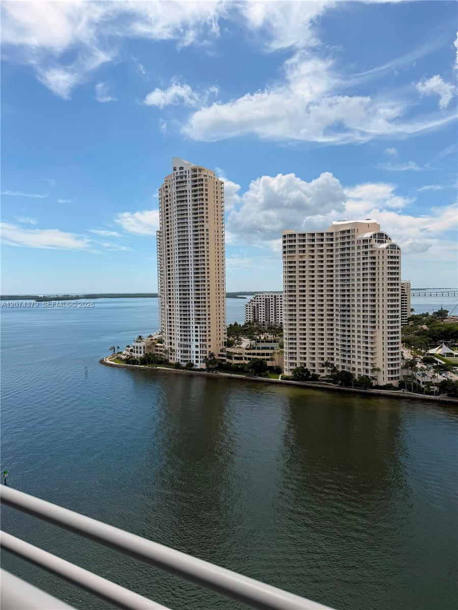335 S Biscayne Blvd # 2003, Miami FL 33131