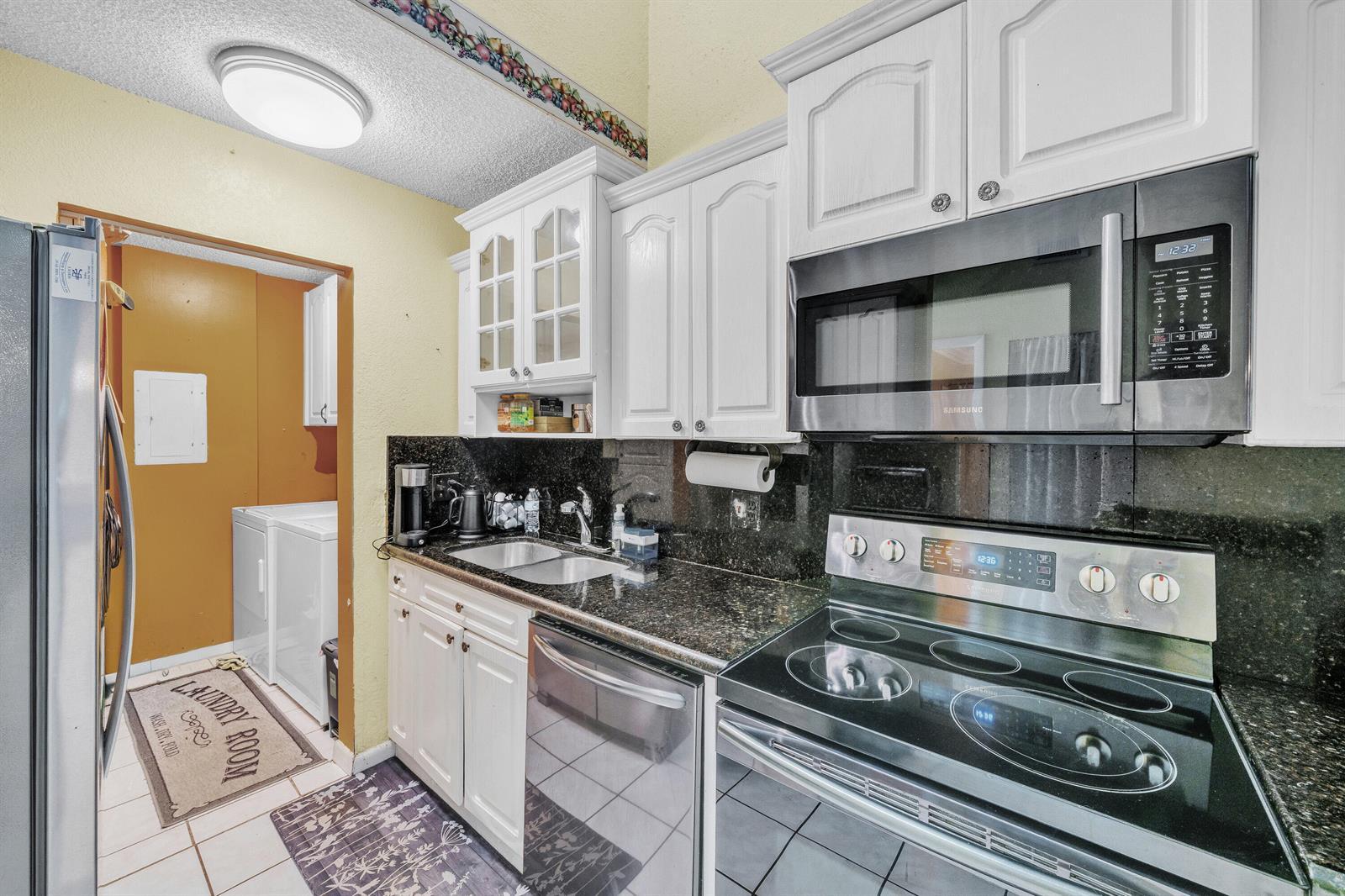 3920 SW 69th Terrace, Miramar FL 33023 photo 5