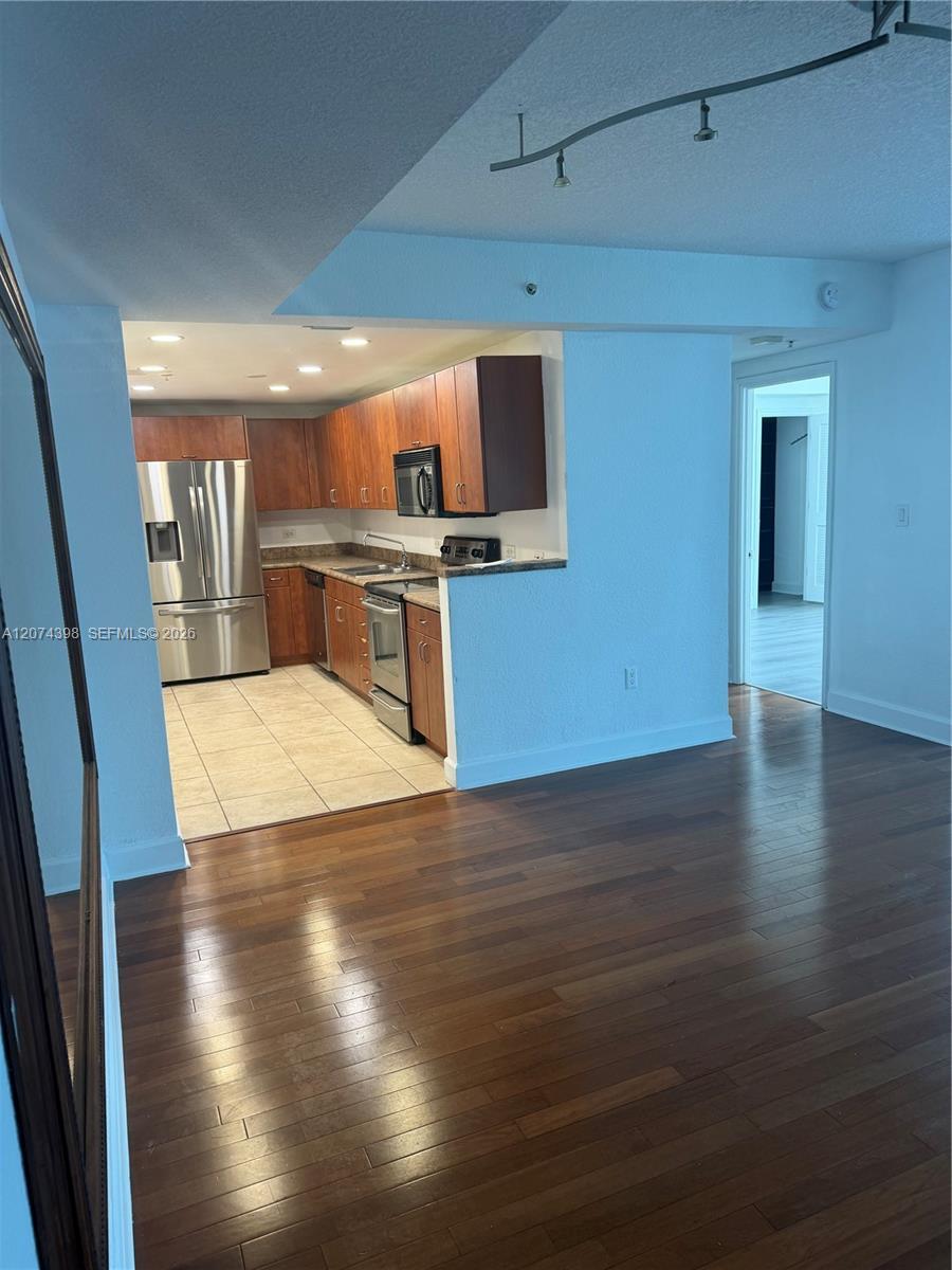 7501 E Treasure Dr # 6K, North Bay Village FL 33141 photo 4