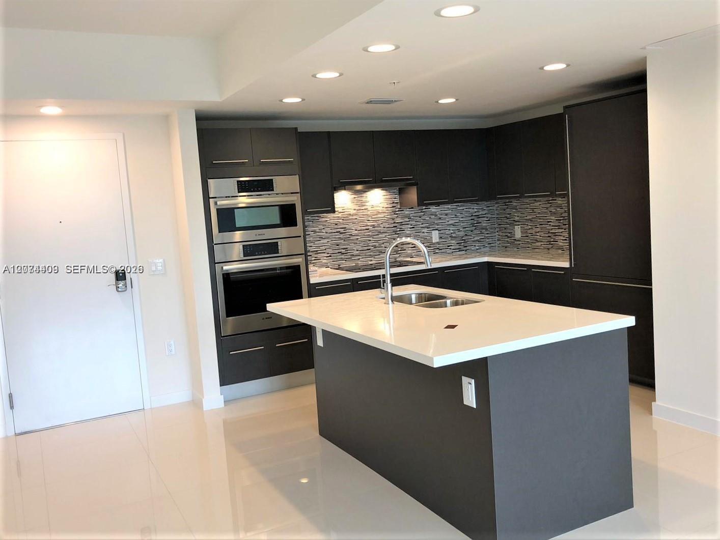 7875 NW 107th Ave # 406, Doral FL 33178