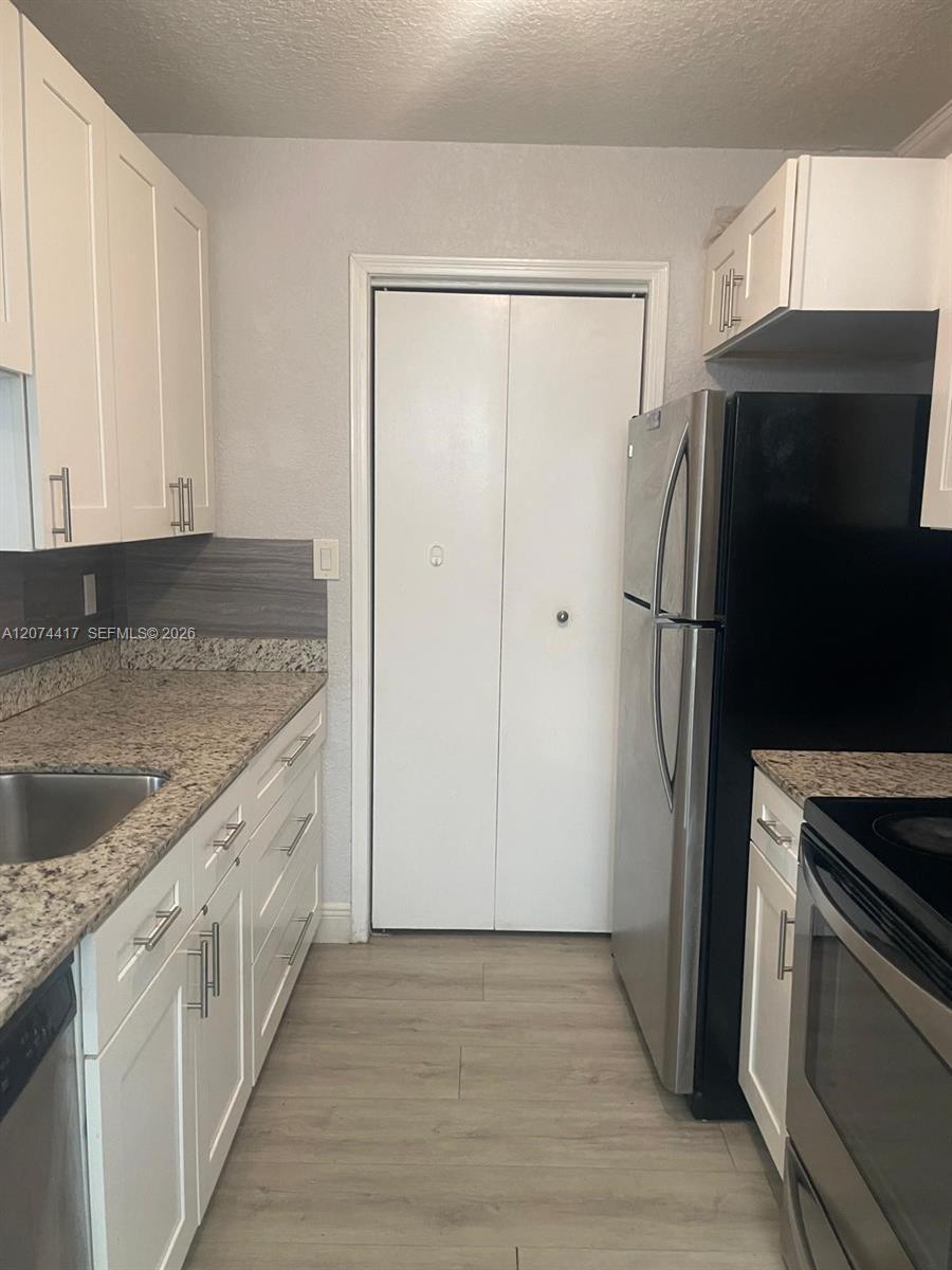927 Riverside Dr # 320, Coral Springs FL 33071 photo 2