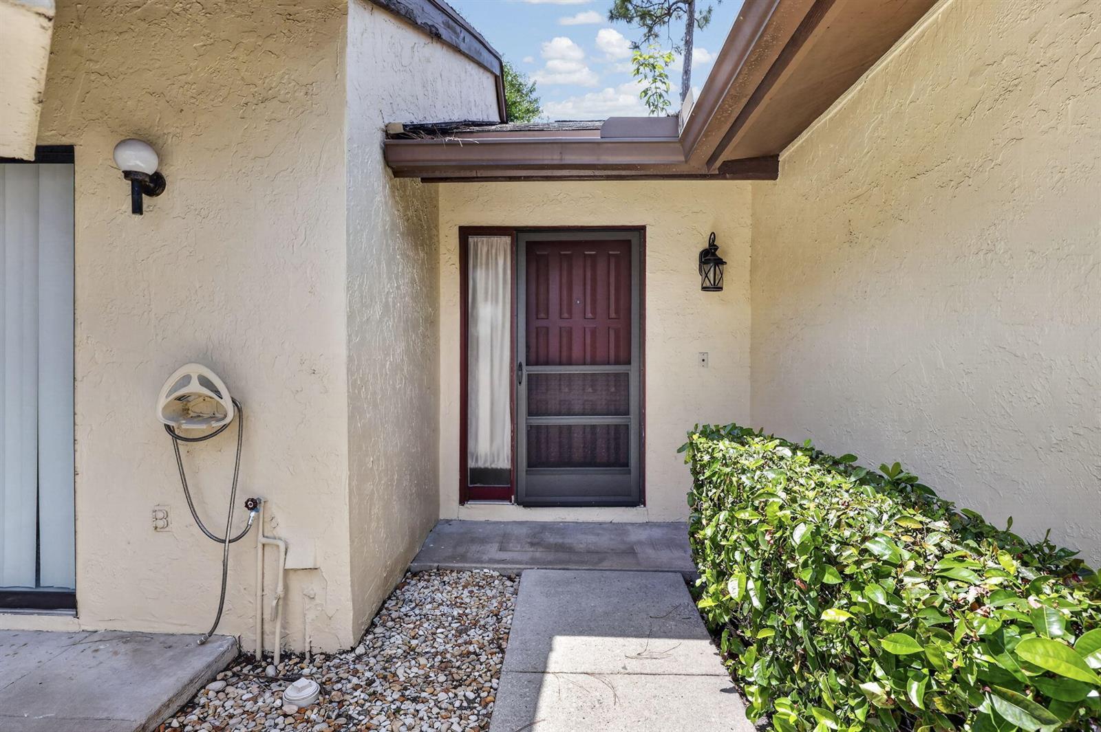184 MASTIC TREE Court, Royal Palm Beach FL 33411 photo 3