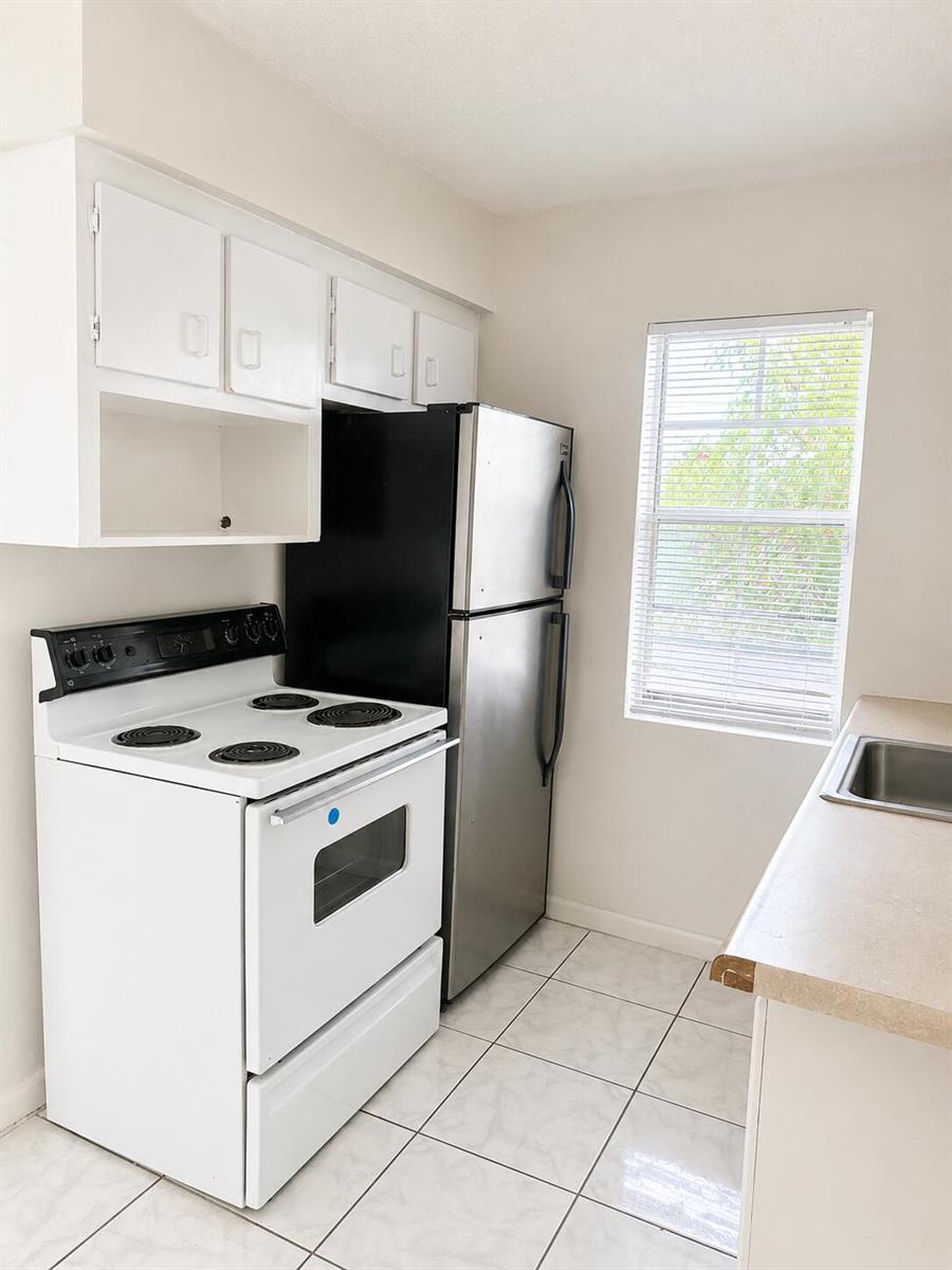 650 SW 15TH Avenue # 10, Fort Lauderdale FL 33312 photo 2