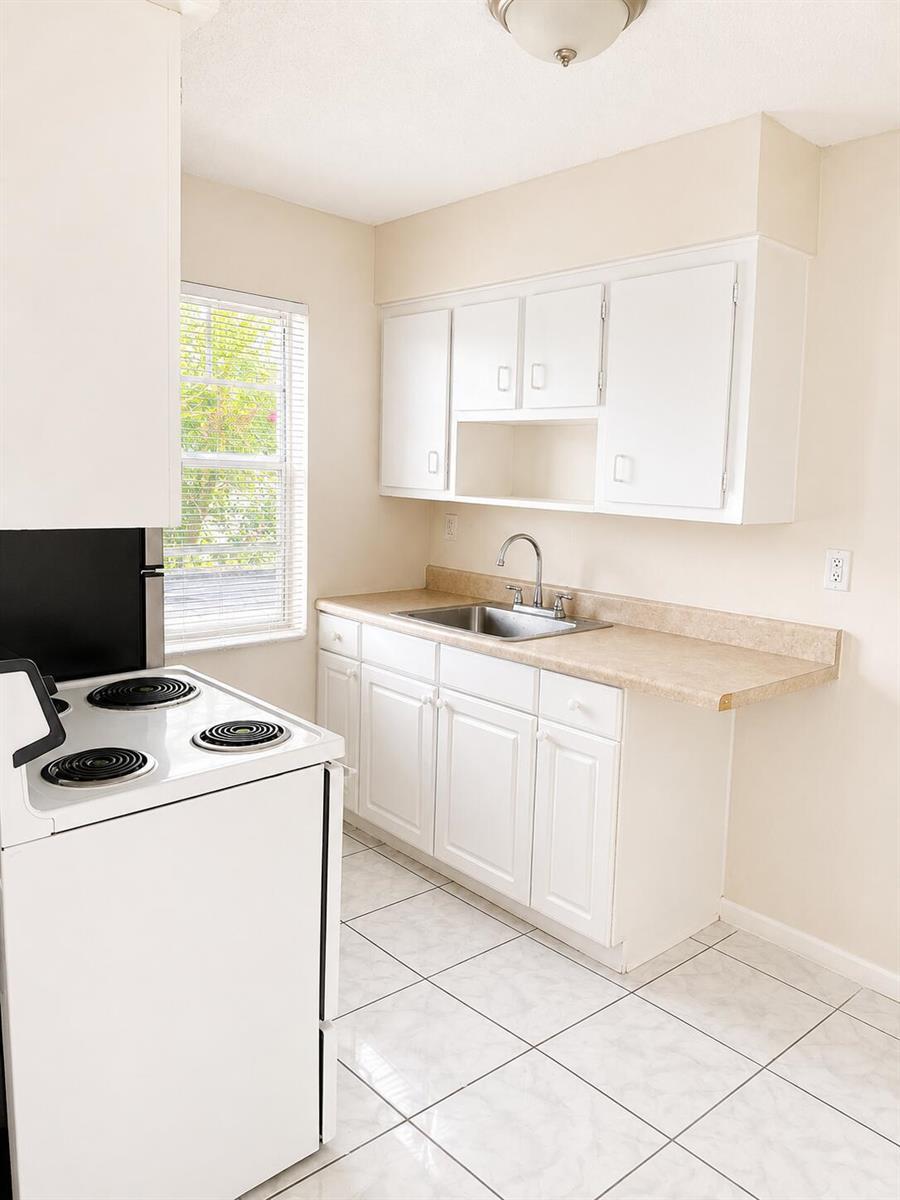 650 SW 15TH Avenue # 10, Fort Lauderdale FL 33312 photo 4