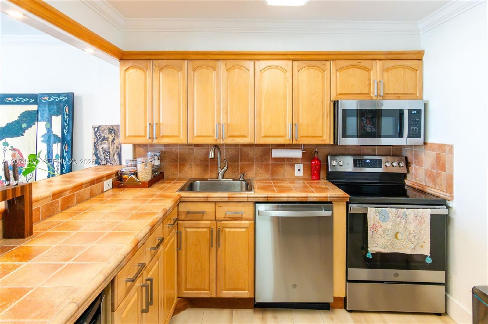 5701 Collins Ave # 605, Miami Beach FL 33140 photo 5