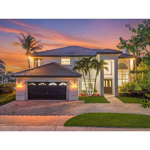 1108 NW 180th Ave, Pembroke Pines FL 33029