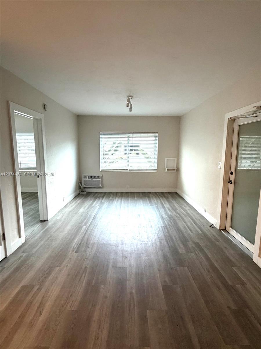 7400 Harding Ave # 20, Miami Beach FL 33141 photo 2