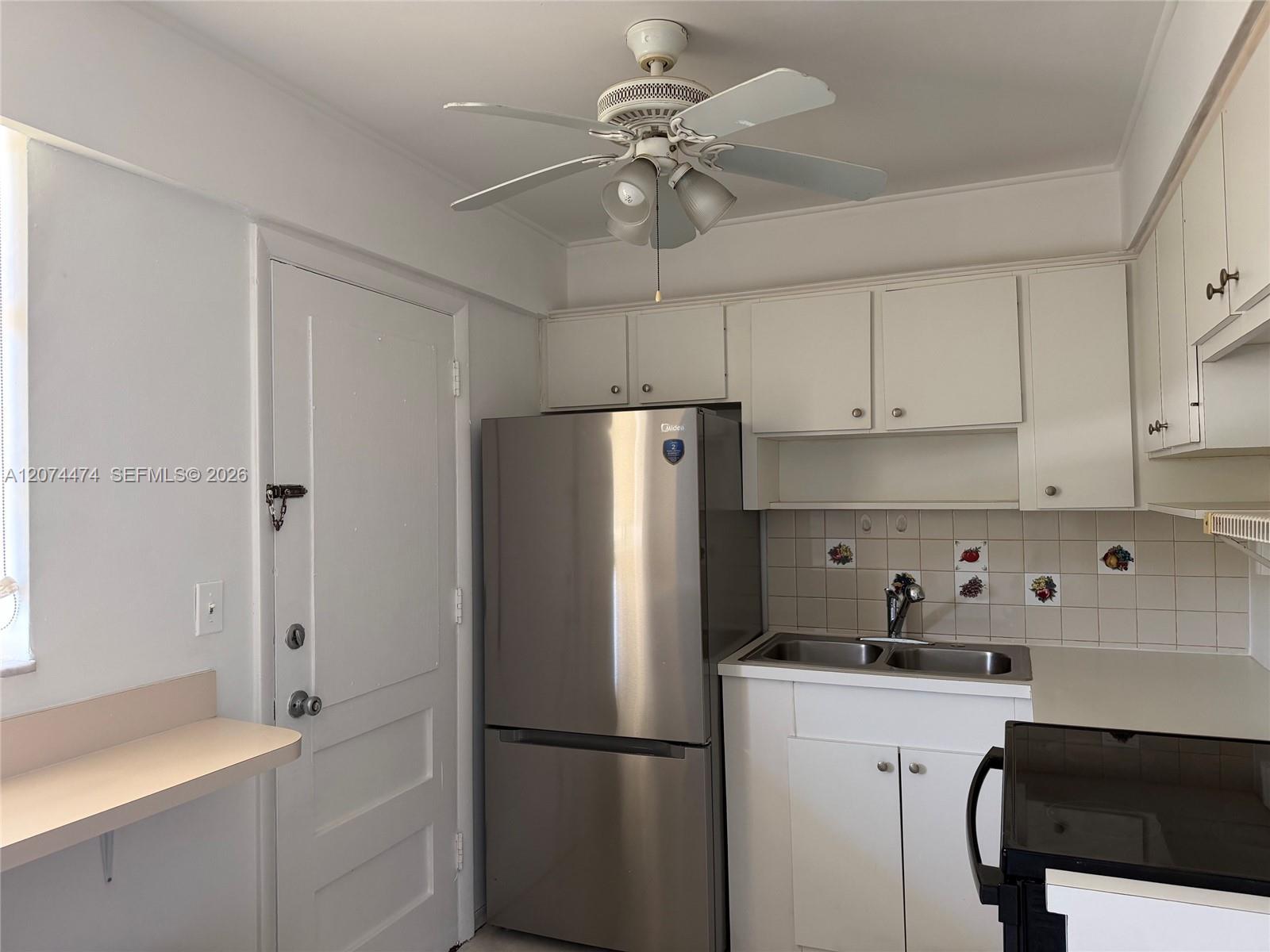 2910 Point East Dr # M514, Aventura FL 33160 photo 4
