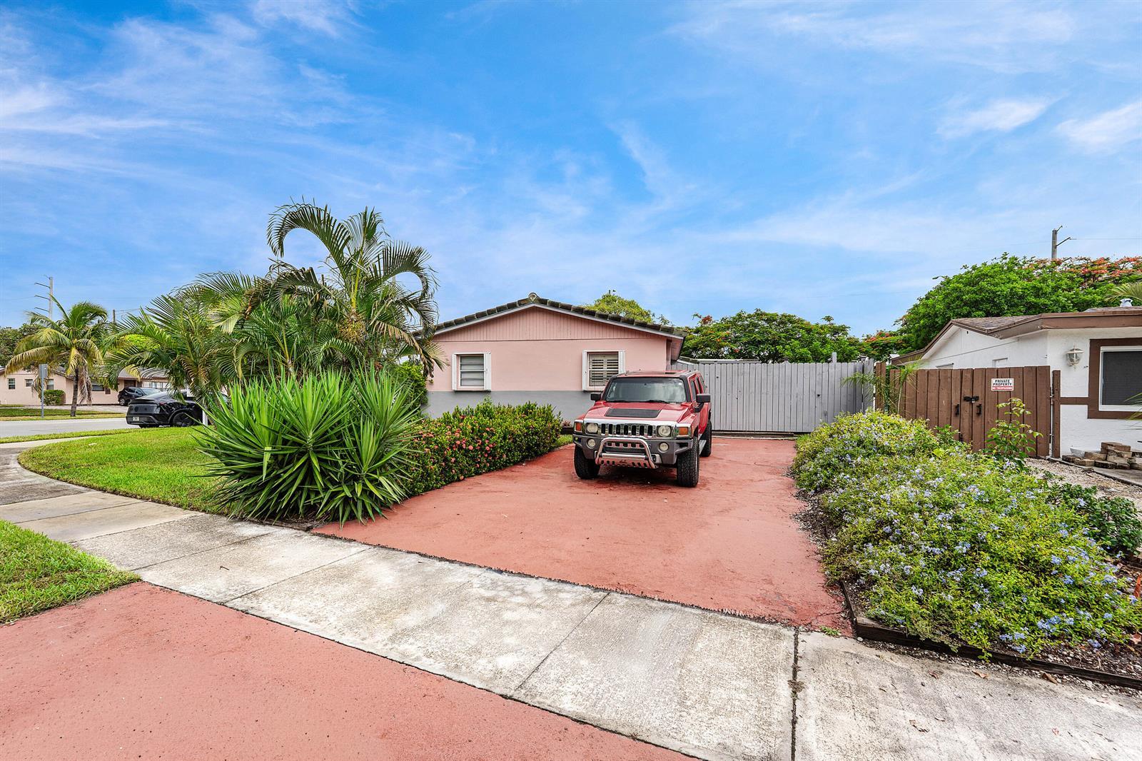 1010 SW 6TH Avenue, Deerfield Beach FL 33441 photo 3