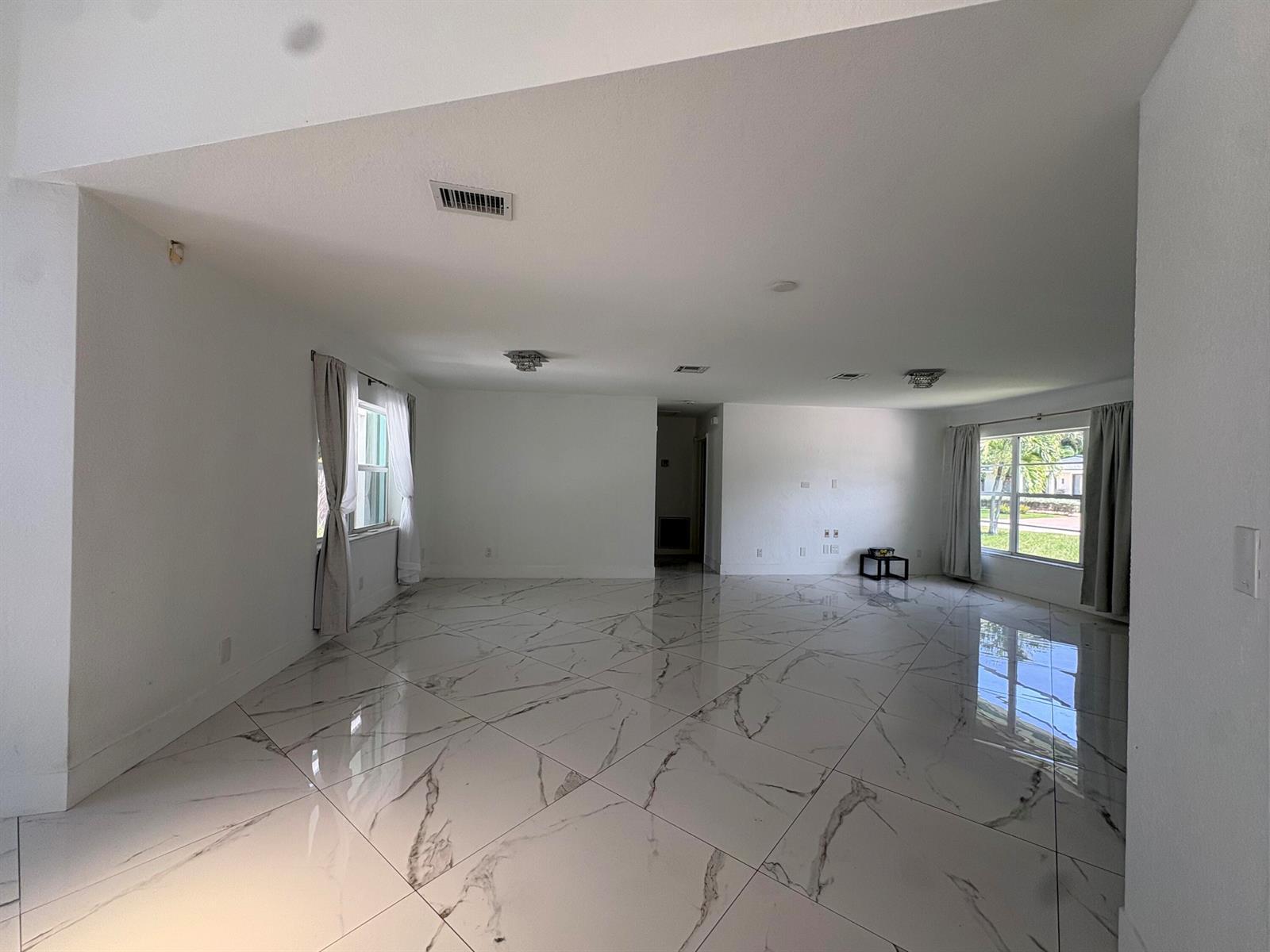 641 NW 28TH Street, Wilton Manors FL 33311 photo 3