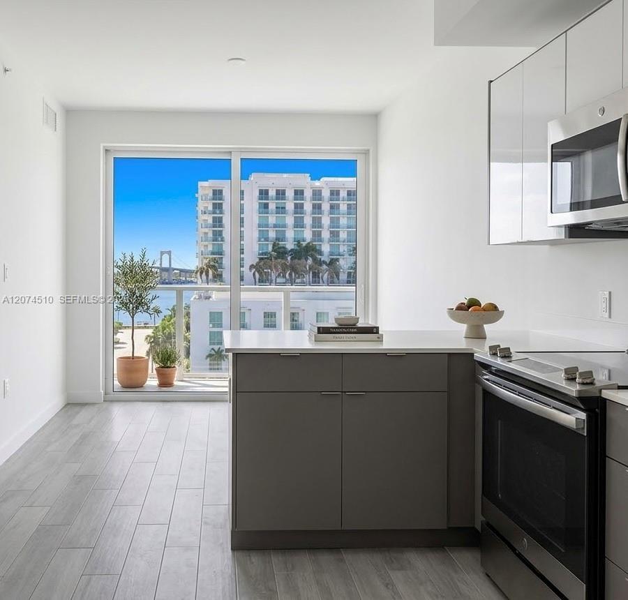 321 NE 26th St # 716, Miami FL 33137 photo 3