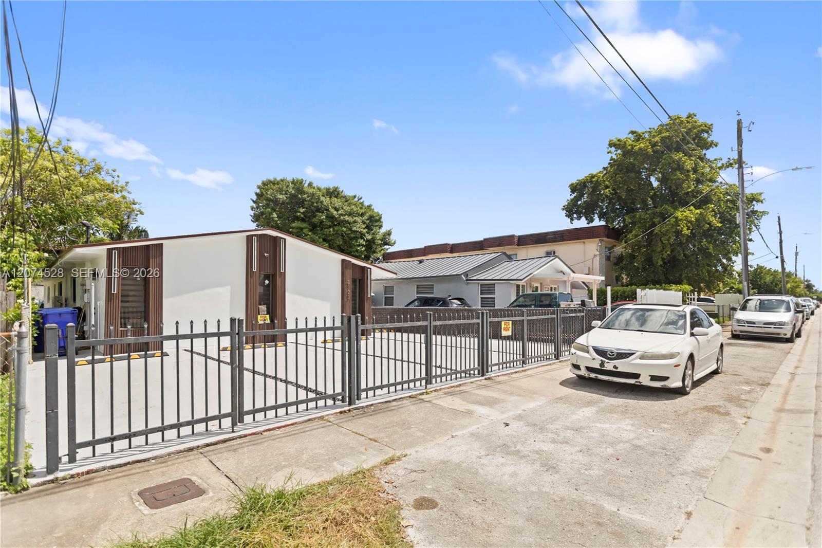 3125 NW 21st Ct # 01, Miami FL 33142