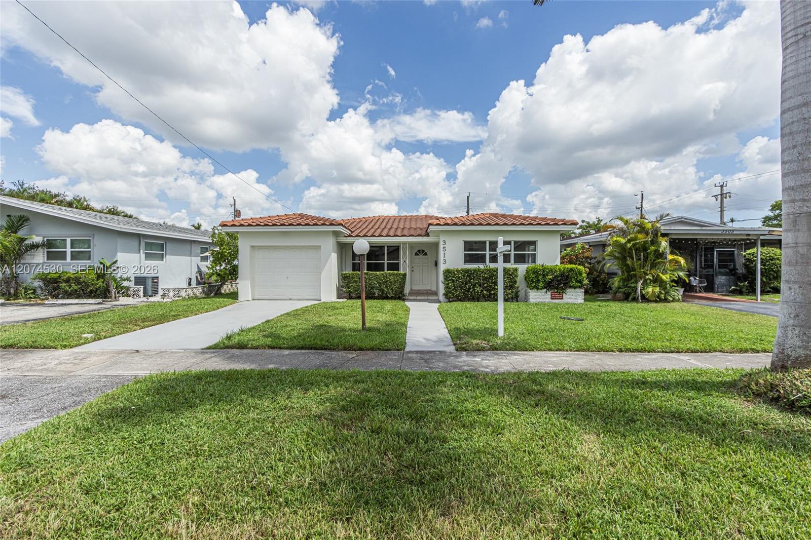 3513 Polk St, Hollywood FL 33021 photo 2