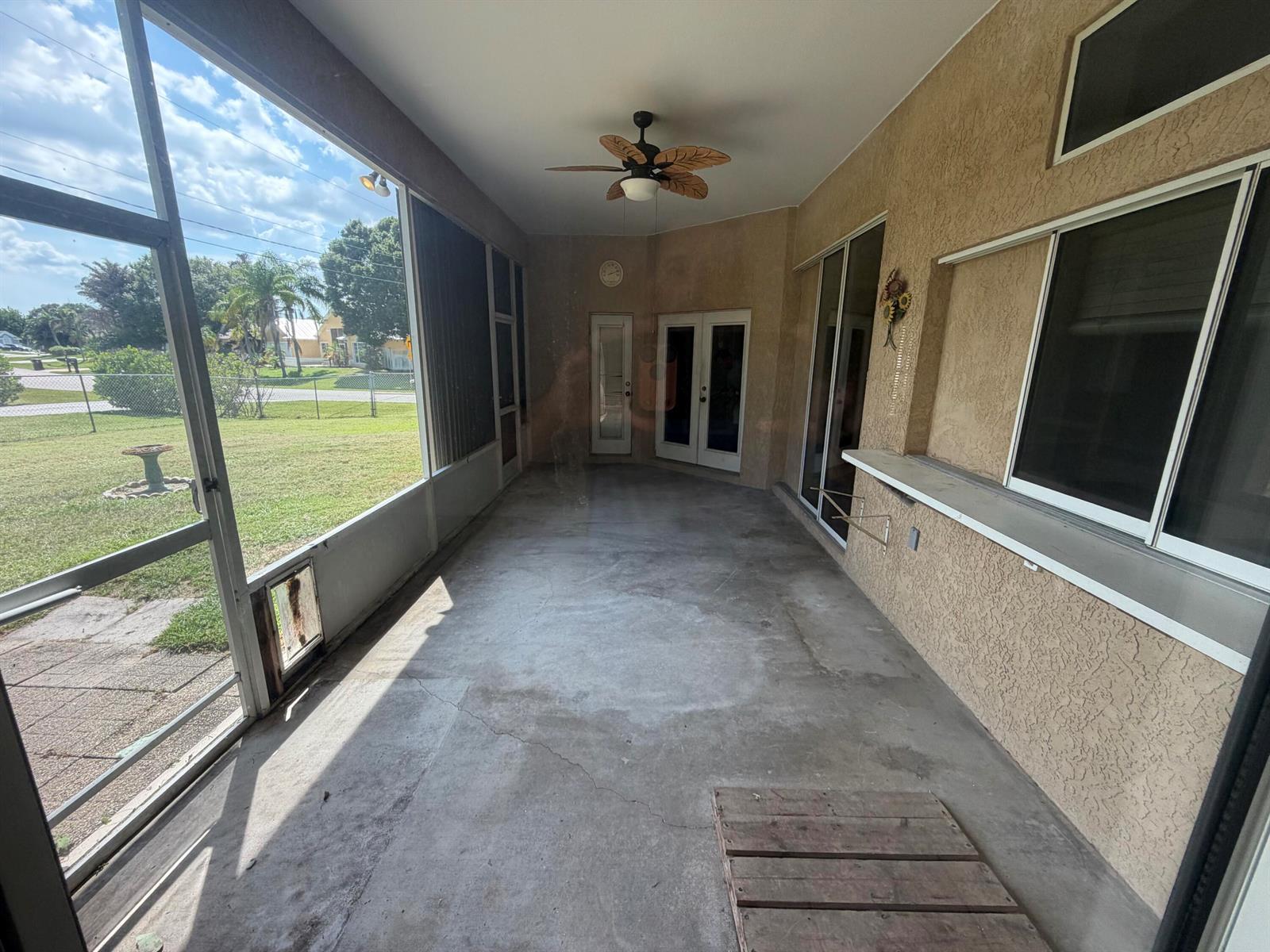 606 SE STOW Terrace, Port St. Lucie FL 34984 photo 3
