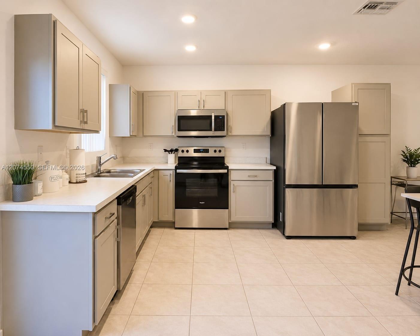 364 NW 8th Ct # 364, Pompano Beach FL 33060 photo 4