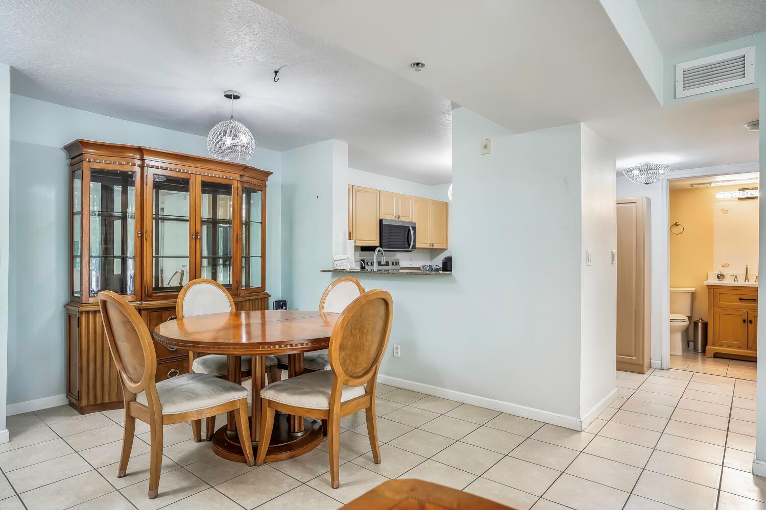 609 E SHERIDAN Street # 208, Dania Beach FL 33004 photo 3