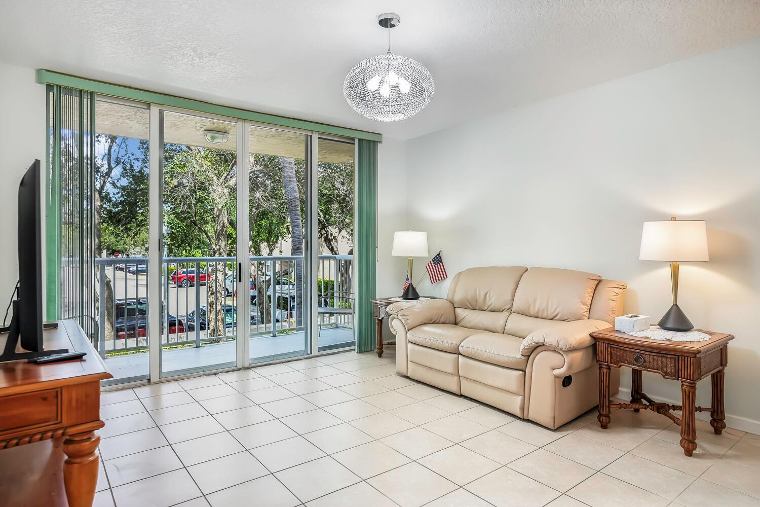 609 E SHERIDAN Street # 208, Dania Beach FL 33004 photo 4