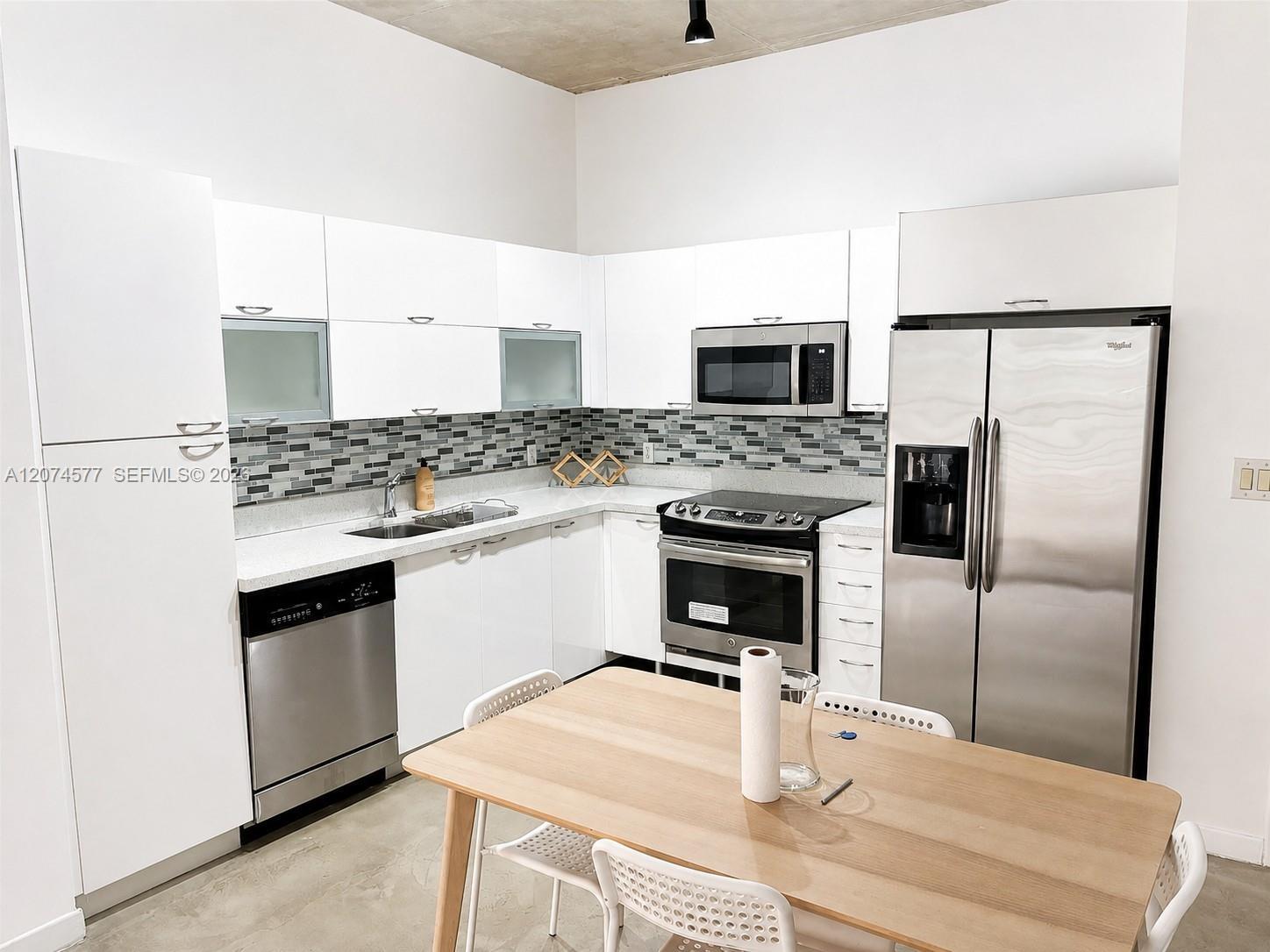 234 NE 3rd St # 206, Miami FL 33132 photo 5