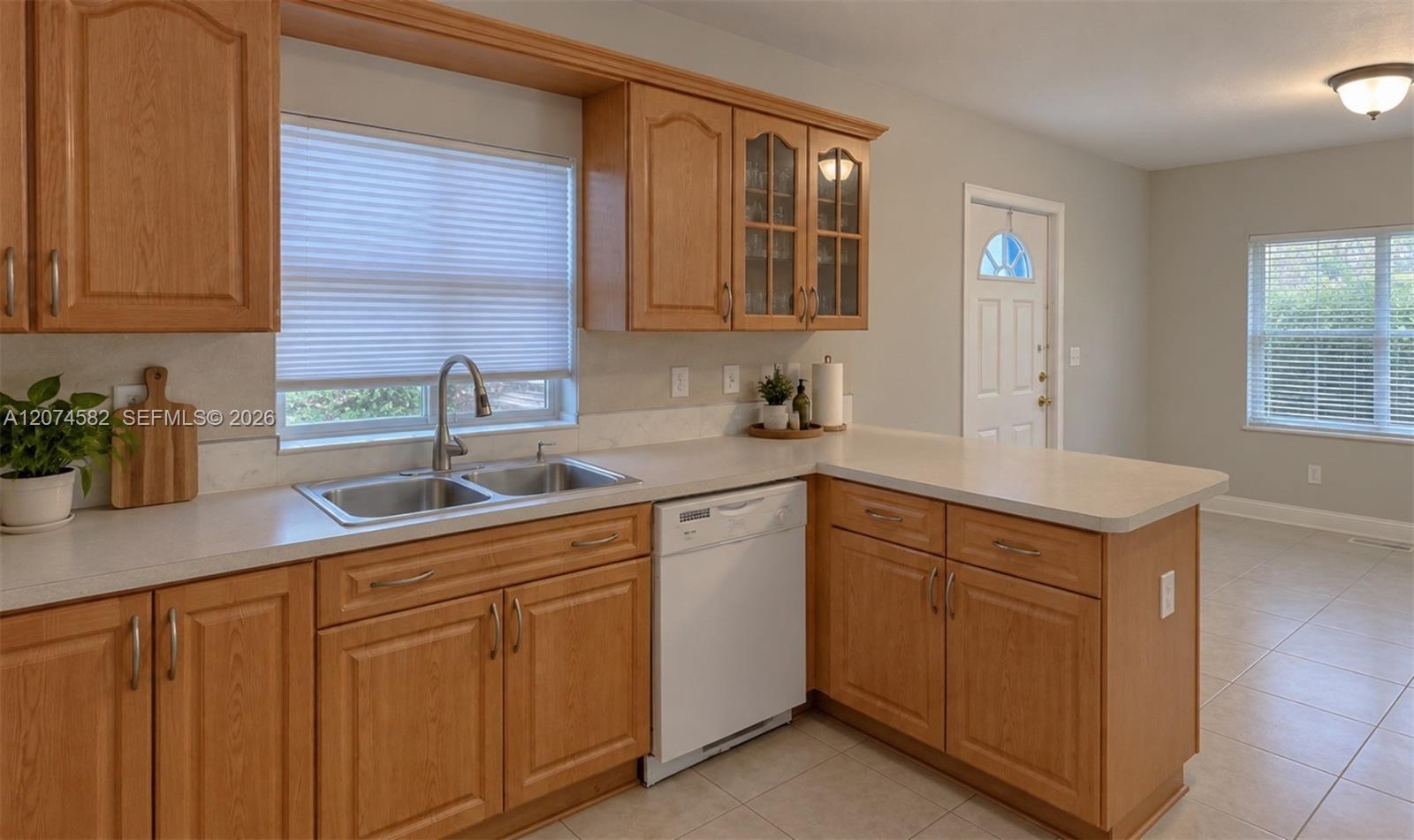 2471 NW 18th Ter # 2471, Miami FL 33125 photo 5