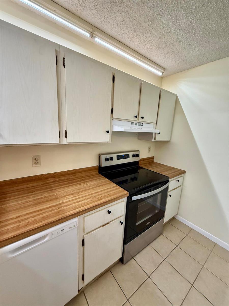 3764 N UNIVERSITY Drive # 8, Coral Springs FL 33065 photo 3