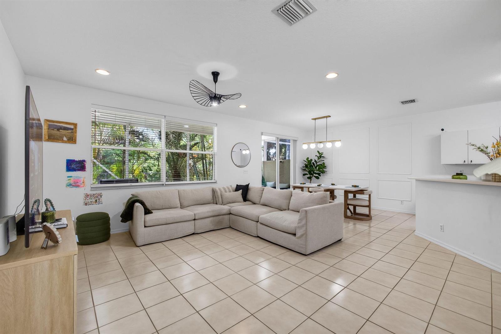 9181 VILLA PALMA Lane, Palm Beach Gardens FL 33418 photo 2