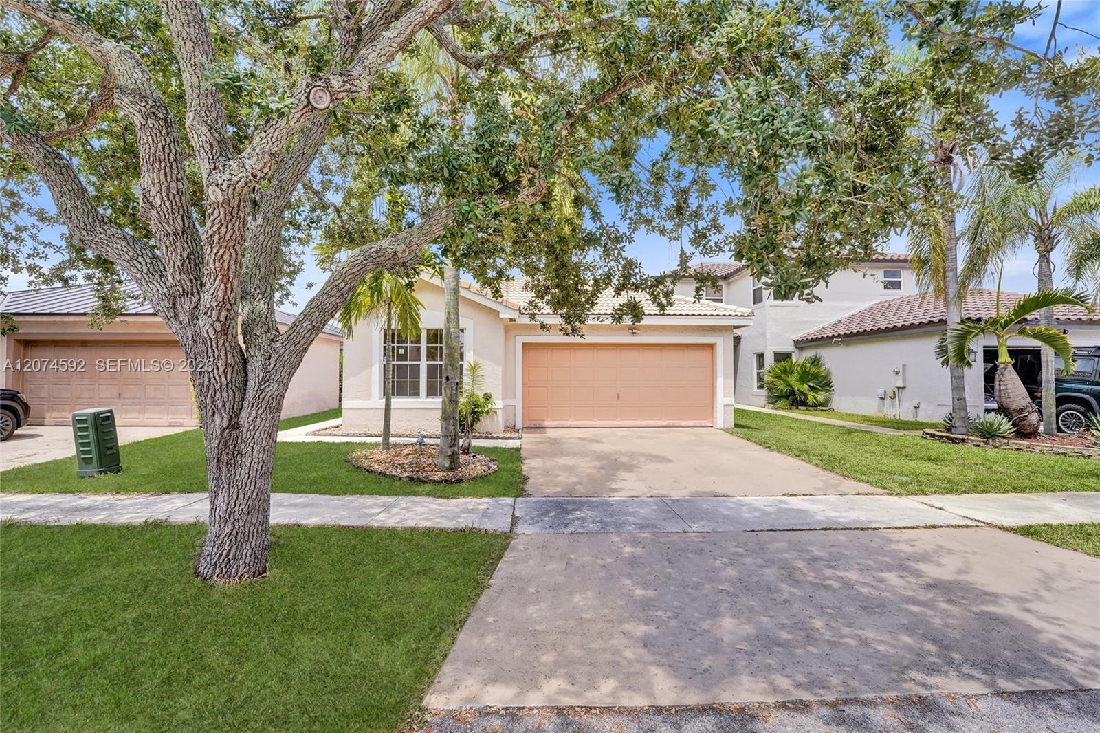 1822 SW 176th Ave, Miramar FL 33029 photo 2